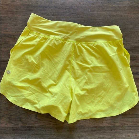 SOLDLululemon fast and free reflective shorts 8 - Picture 5 of 5